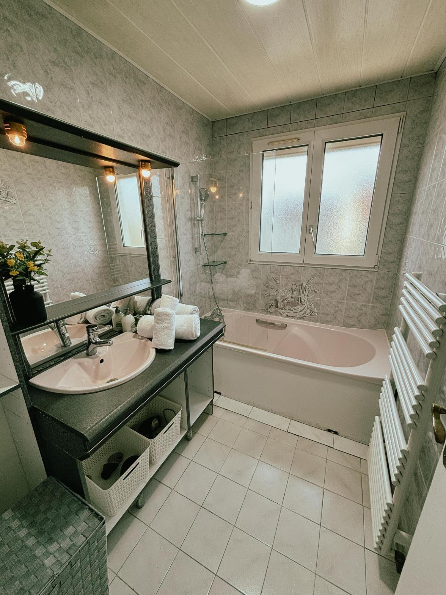 Duplex Avec Jardin - Proche Paris - Disneyland - Rer - Noisy-le-Grand Exterior photo